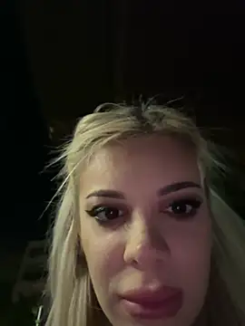 AlyssaFoxx_ live show