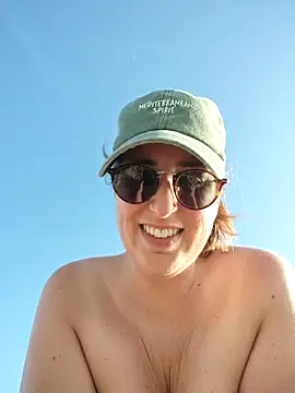 Maya_Brooke live show