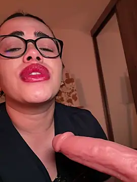 andra_rose live show